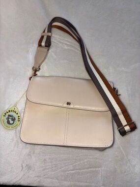 Middleton cream-colored crossbody bag from Spartina 449